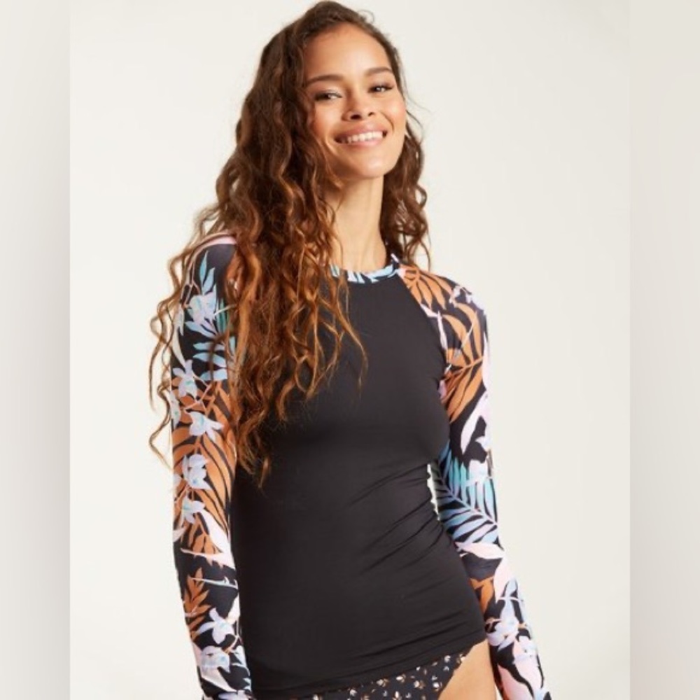 Billabong | Black Floral UPF 50+ | Tropic Moon Long Sleeve Rash guard | NWT